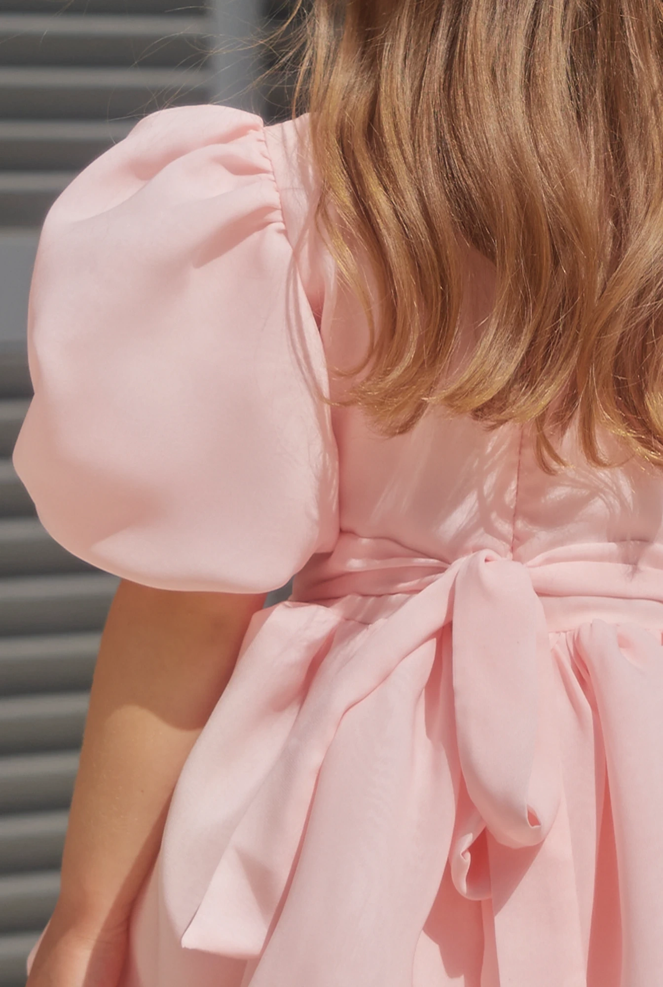 Nela - Abito da bambino con buffet e fondo a bomba + fascia decorativa per capelli