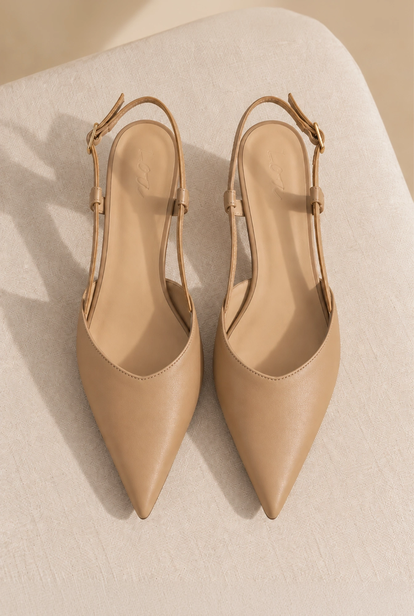 Vianna – décolleté beige con tacco basso